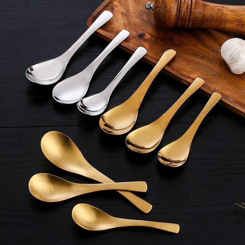 Hot 2023 Sale Korean Metal Soup Spoon for Household or Restaurant Sliver Spoon Set  Stainless Steel Dinner Spoon For Soup