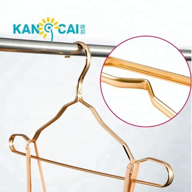 China Suppliers Non Slip Coat Hanger Brass Clothing Rack