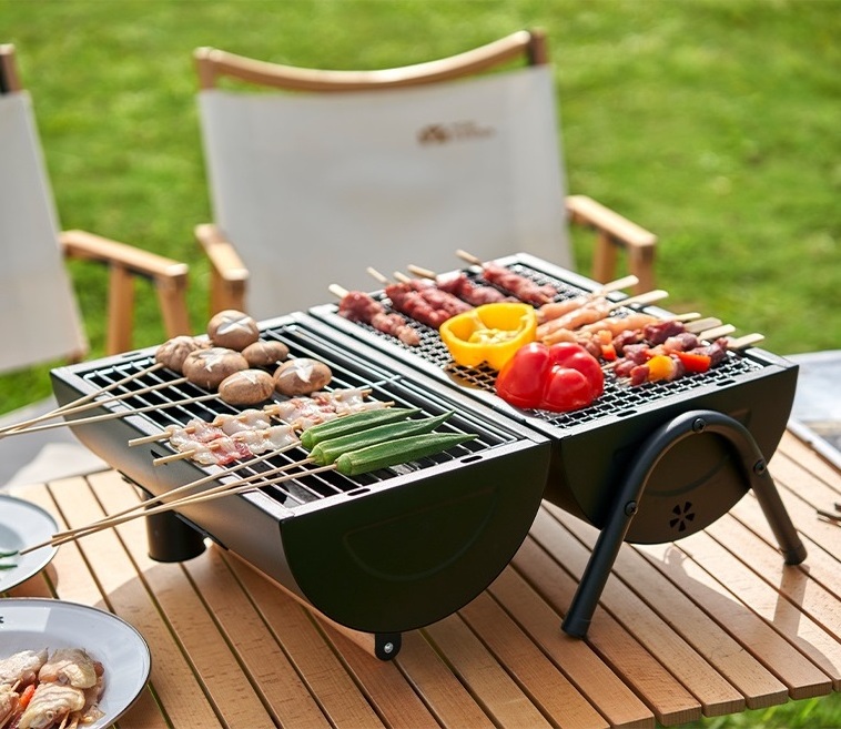 Outdoor small tabletop grill barbecue Non-smoking grilled chicken Charcoal BBQ Grill with chimney