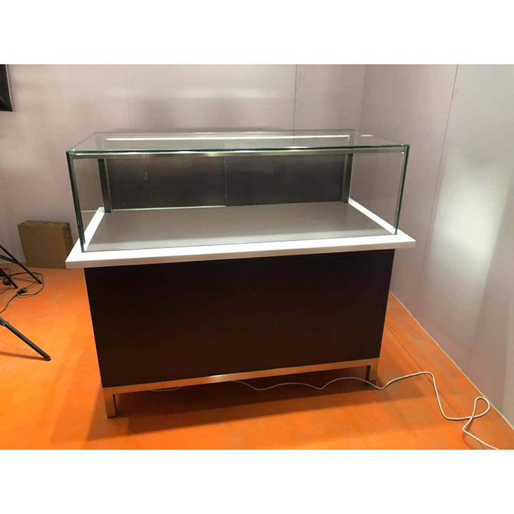 Tempered Glass Jewelry Showcase Counter LED Lighting