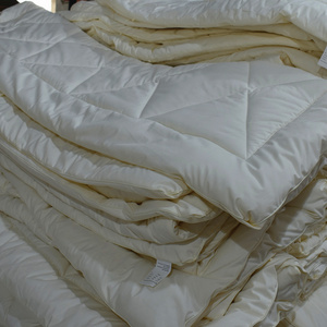 OEM Factory wholesale wool polyester fiber quilt wool duvet silk polyester fiber quilt