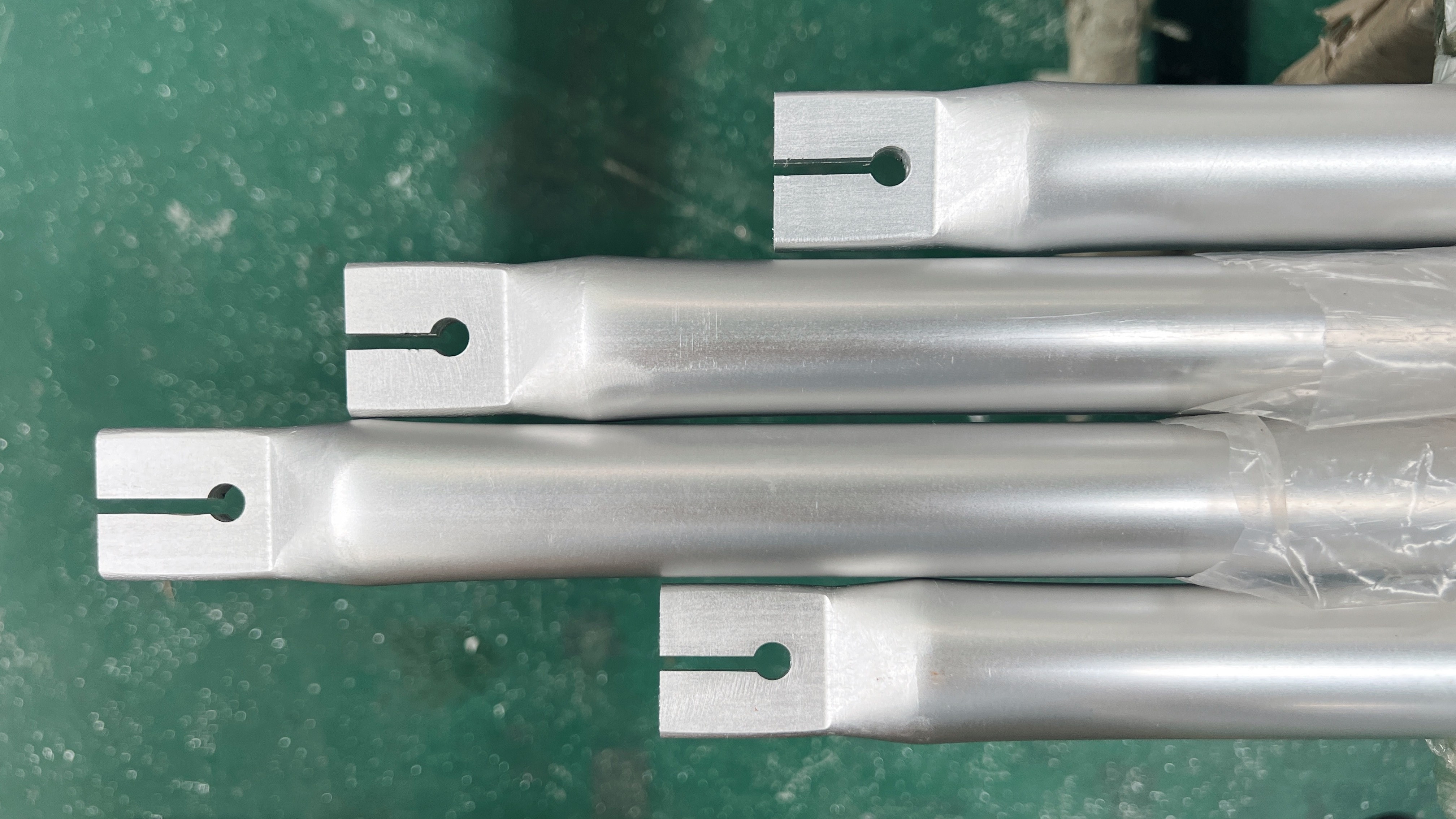 Anodized aluminium frame aluminum bending rob with hole customized aluminum profiles