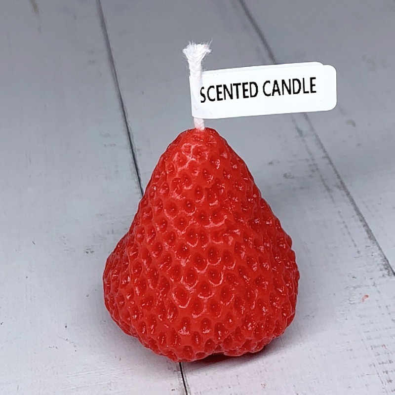 Ama zon hot sale bedroom decor strawberry shape candle Party Wedding birthday candle soy wax scented candle for home scented