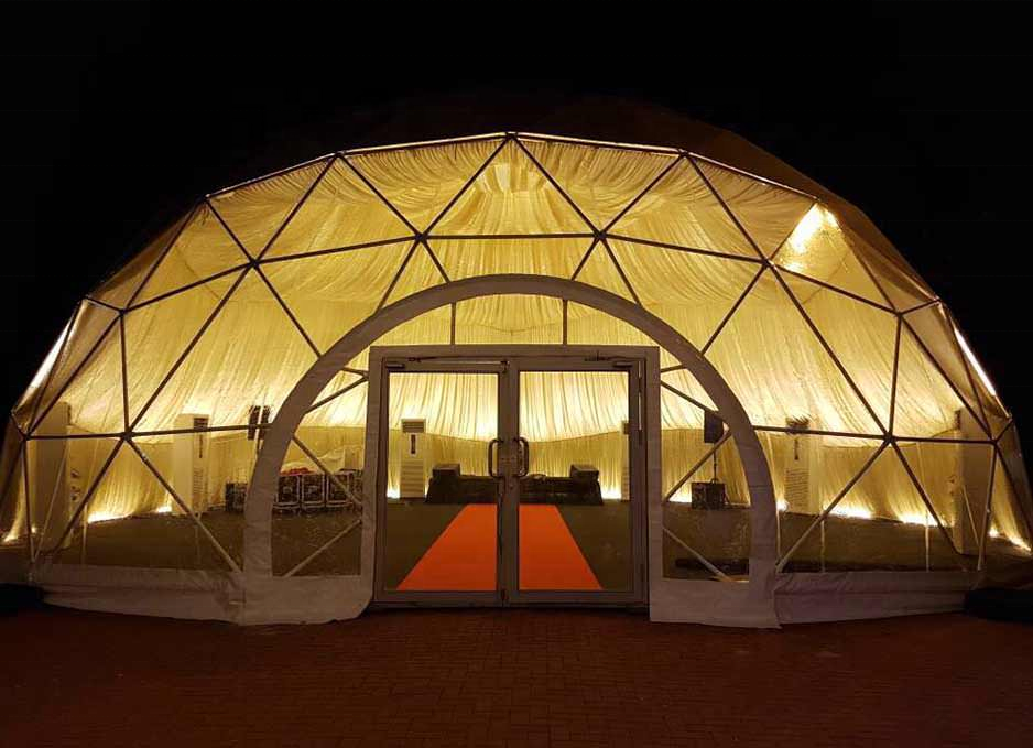 MINGYUE Top Fashion Dome  Pvc Geodesic Camping 0.55Km Wind Loading Glamping Resort 300 Person Dome Tent