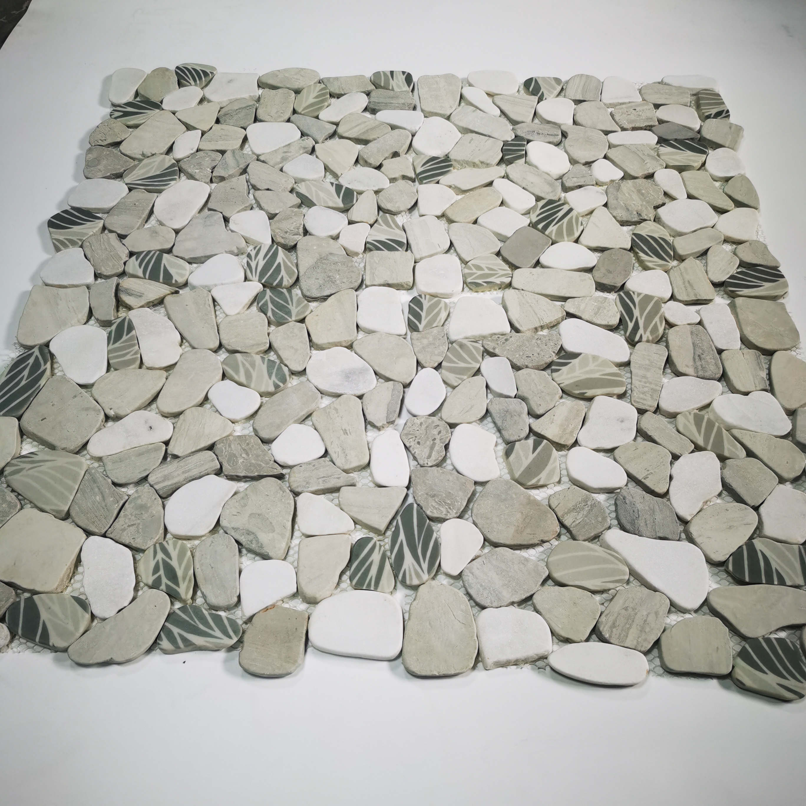 Pebble Mosaic Marble Mosaic Mixed Colors Indoor Wall and Floor Stone Ceramic Tiles peel and stick wall tile