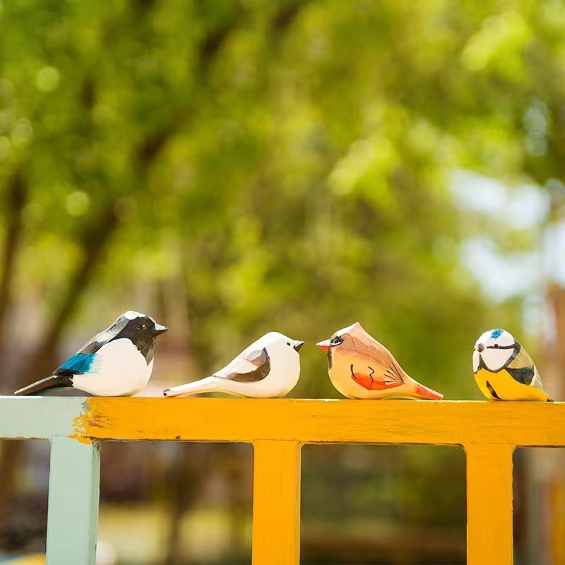 Wholesale hand-carved Wooden Birds Birds Carved Wooden Table Decoration White-browed Tit-warbler