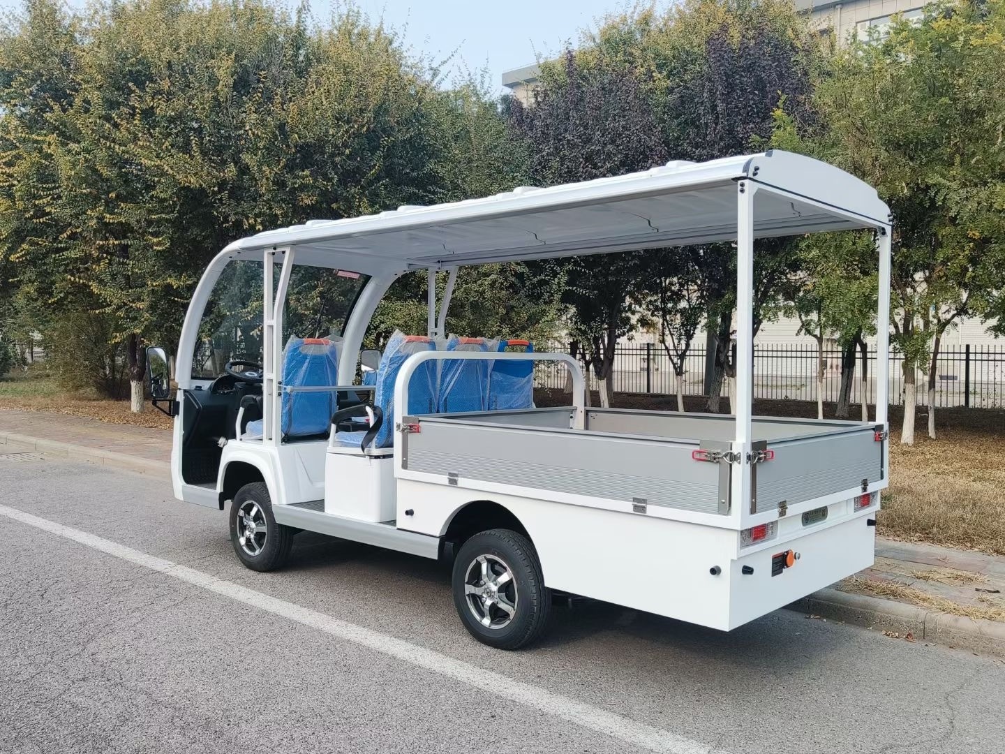 Wholesale Sightseeing Electric Car 48v 72v Golf Cart Motors 14 Seater Lithium Lead-acid Battery Fourteen Person Golf Cart