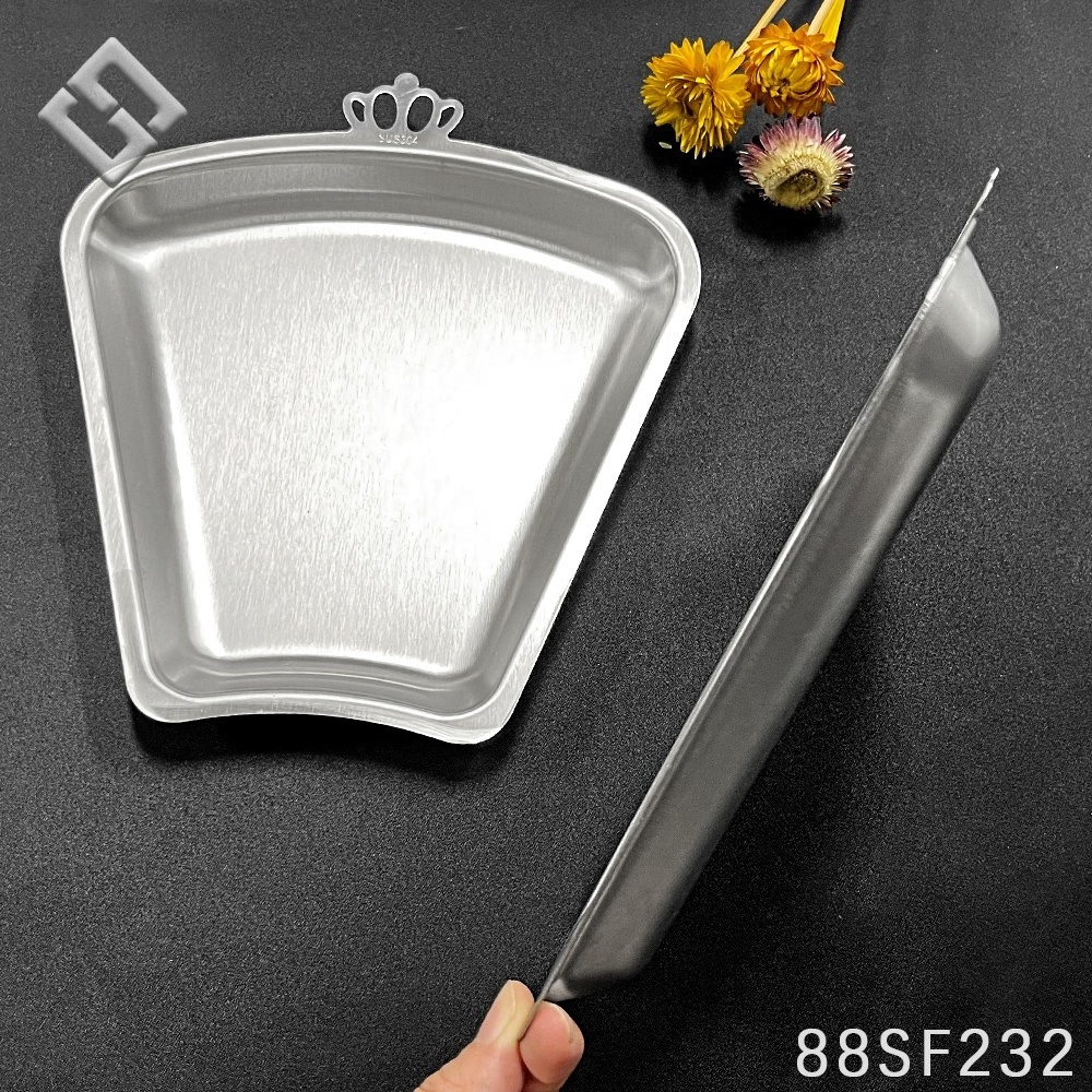 Stainless Steel 304 Dinner Plate Korean Style Crown Shape Dishes Plate Party Food Flat Tray Barbecue Dessert Plat