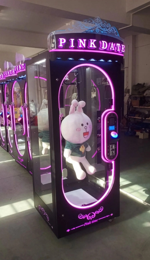 Hot sale popular arcade cut prize machine coin operated games Pink Date cut prize game machine for shopping mall