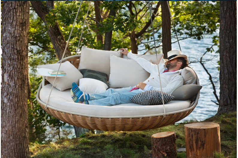 New outdoor patio leisure hanging rattan daybed lounger swing