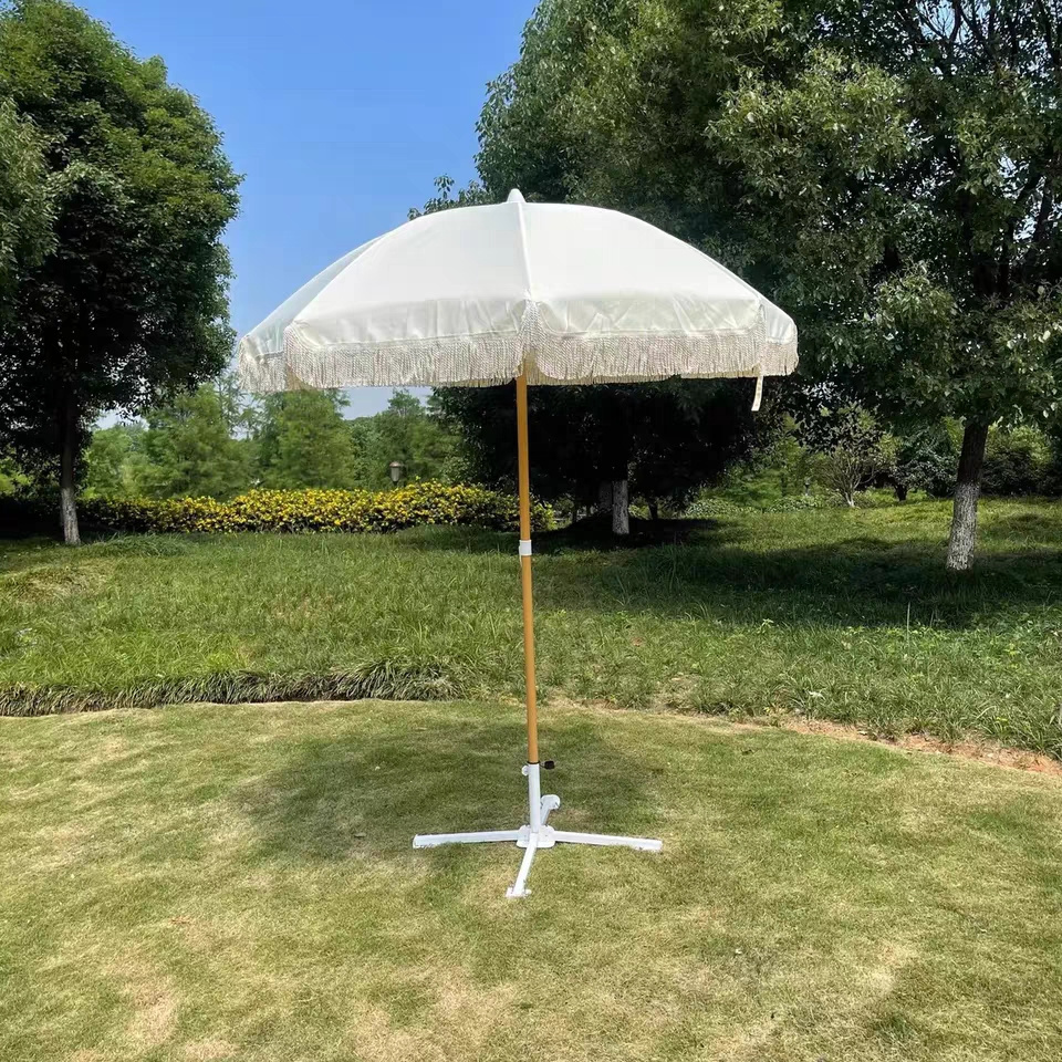 wholesale Umbrella Supplier Bohemia design Big wooden pole custom print Sun Garden macrame Beach umbrella with tassels