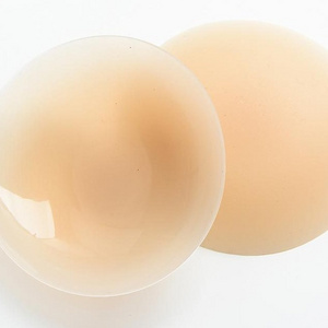 High Quality Reusable Adhesive Invisible Silicone Matte Nipple Cover for Women