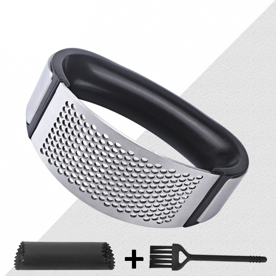 Hot 3 in 1 arc shaped kitchen gadget plastic handle stainless steel garlic press peeler crusher grinder Roller Chopper