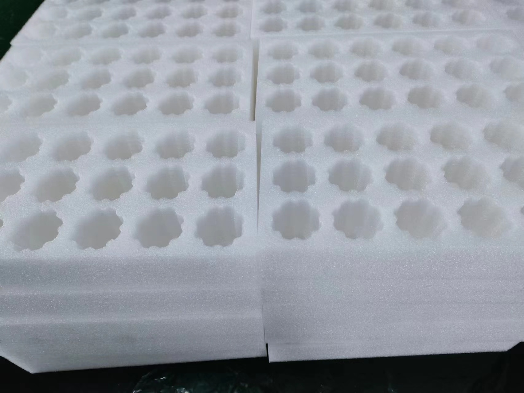 high quality epe foam for sale cut shape quail egg packing box Foam noodles Insert foam pouches Packaging protection for eggs