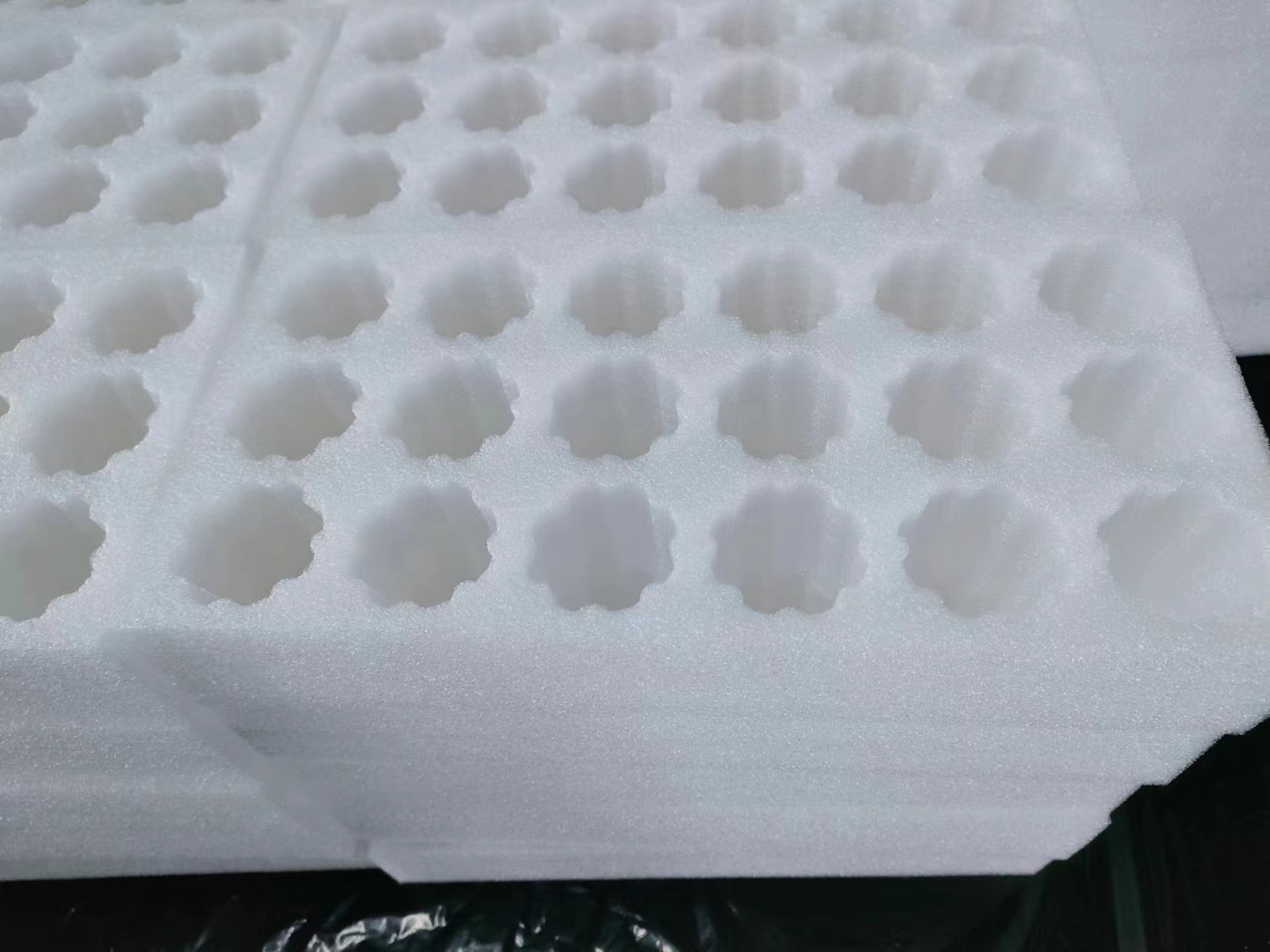 high quality epe foam for sale cut shape quail egg packing box Foam noodles Insert foam pouches Packaging protection for eggs