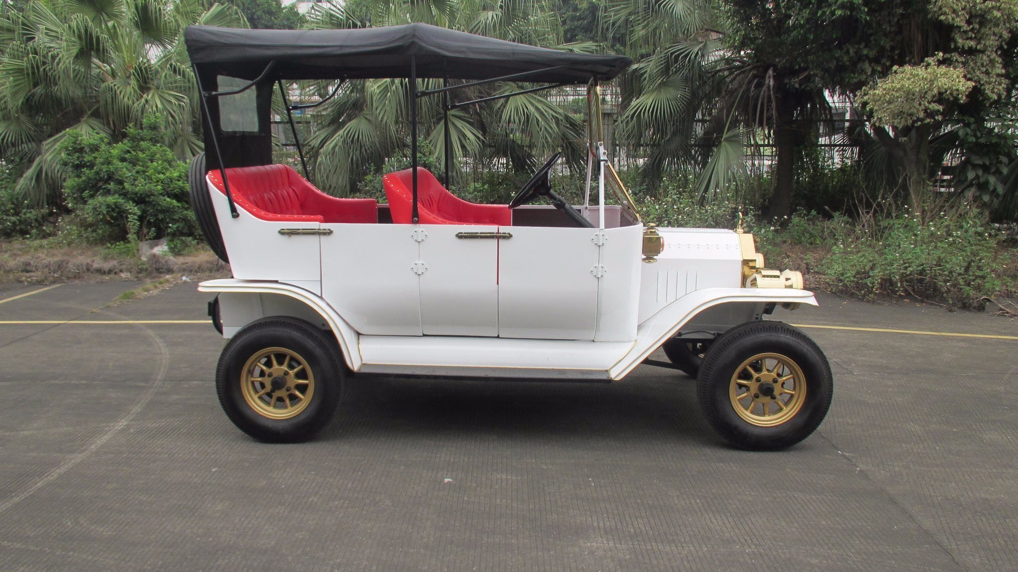 Electric Model T 5 Seater 48v Resort Club Car Golf Cart