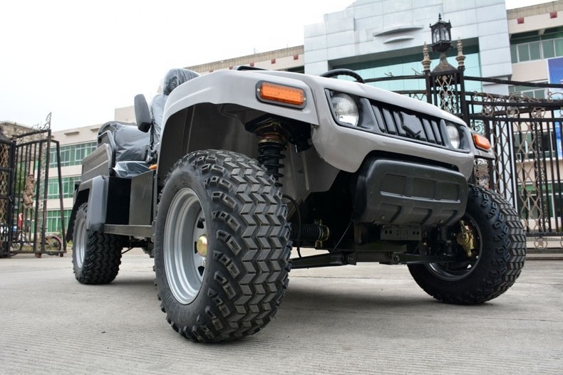 Off road electric utility vehicle UTV