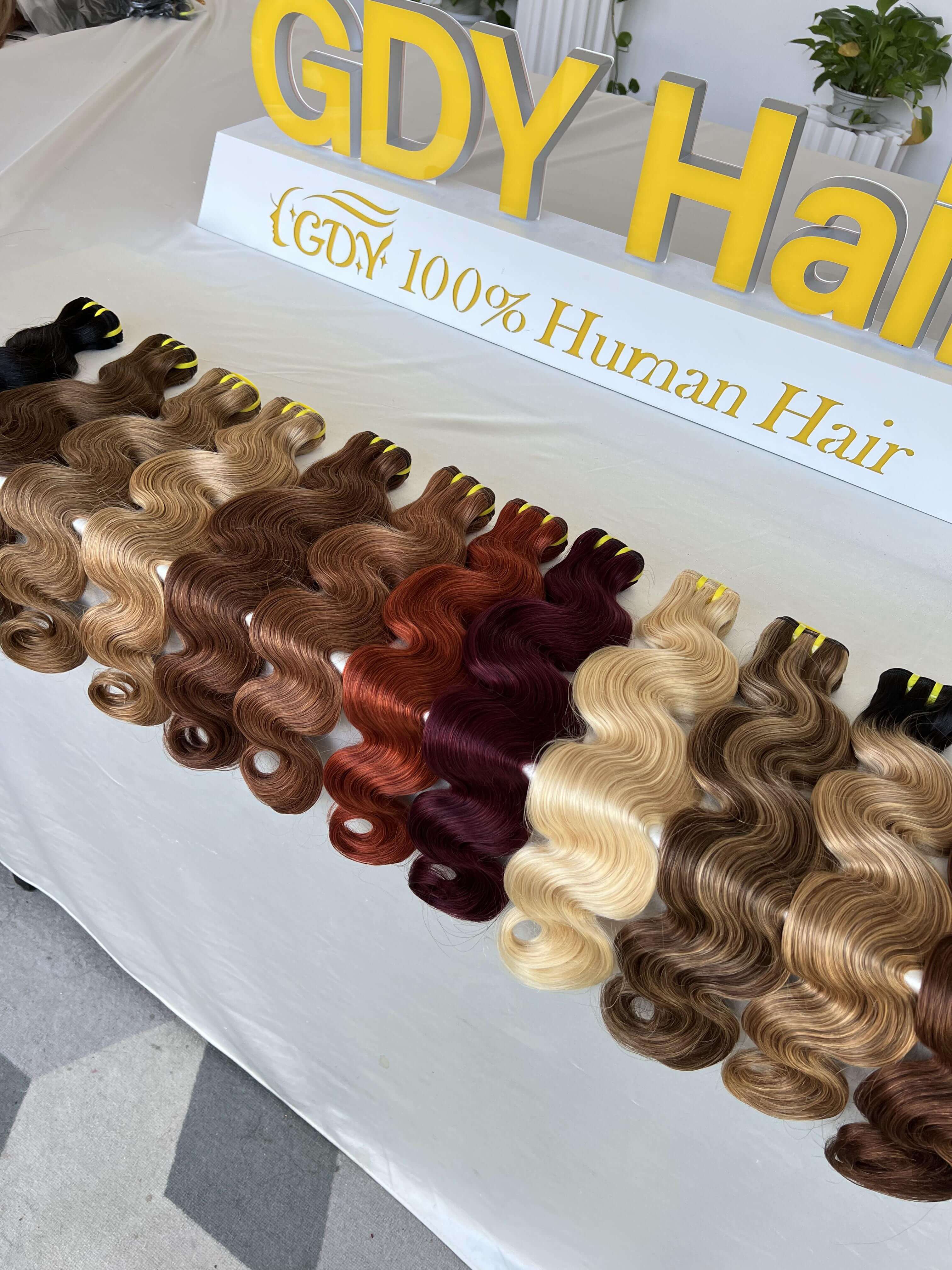 GDY Wholesale Virgin Hair Vendors 100% Human Hair Cheap Indian Hair Bundles Colored Bouncy Body Wave Bundles