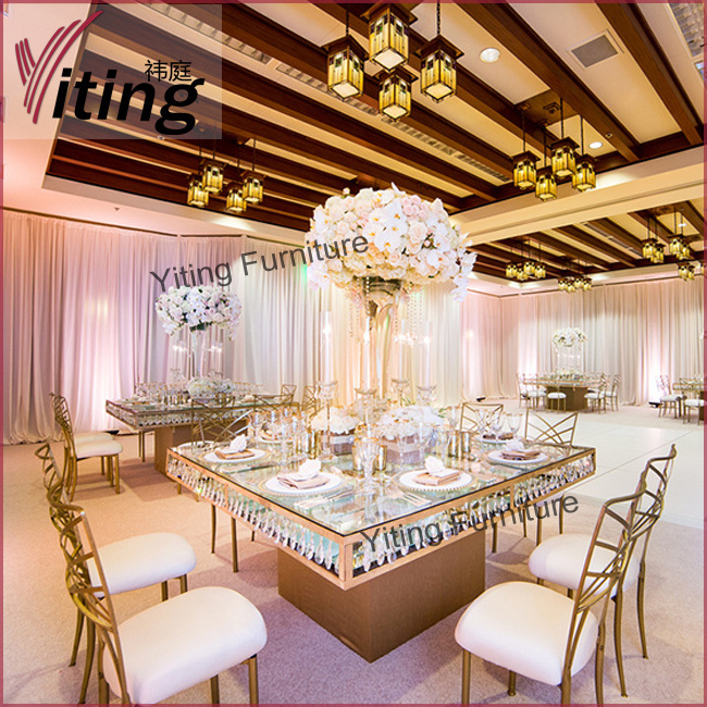 Elegant fancy mirror glass wedding table with crystal