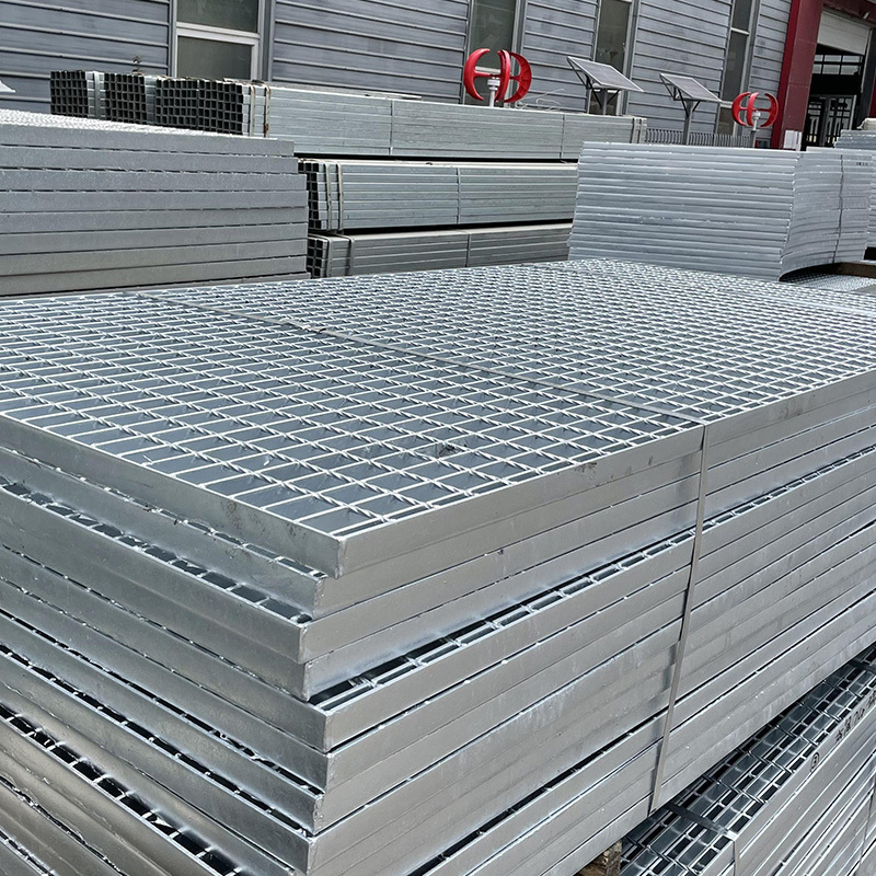 Custom Made Steel Grating Drainage Cover Serrated Metal Walkway Hot Dip Galvanized Walkway Heavy Duty Steel Grating