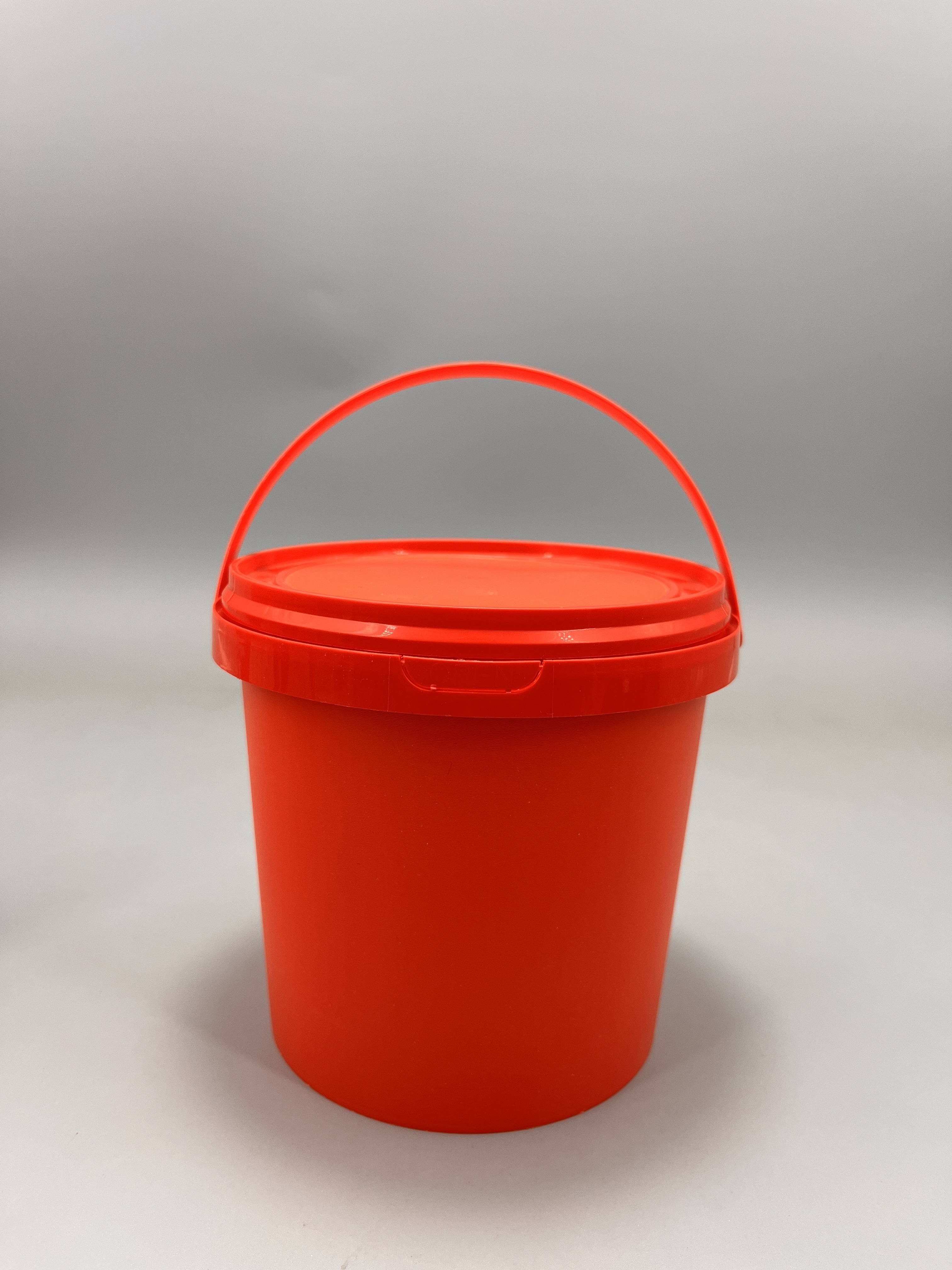 iml plastic container bucket custom in mold labeling handle container food chocolate ice cream butter plastic bucket for sale