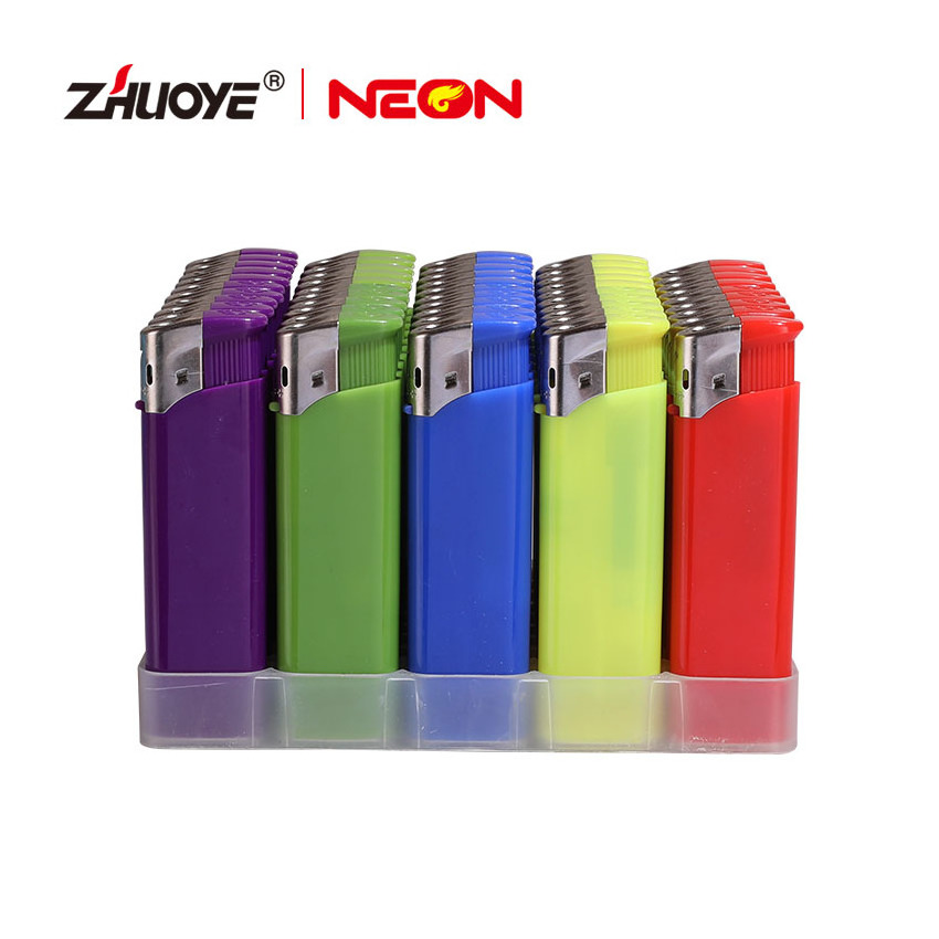 Factory Best Selling Electronic lighters plastic butane Gas Lighters Cigarette Kitchen Smoking windproof flame Lighter