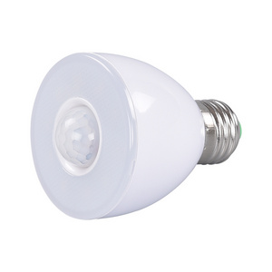 Motion sensor bulb e27 day night light sensor led bulb for sale