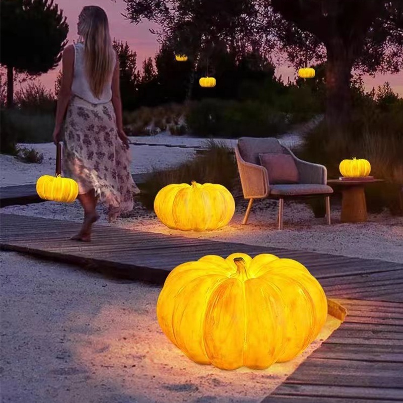 High quality outdoor waterproof solar portable pumpkin light Halloween garden villa decorative lights