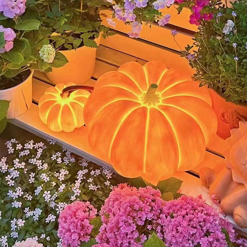 High quality outdoor waterproof solar portable pumpkin light Halloween garden villa decorative lights