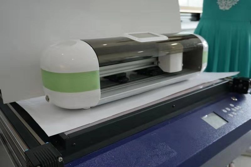 Guangzhou GED A3 The Office Desktop Cutter Mini Cutting Plotter Machine Animated Character Sticker Outline Cut Factory price