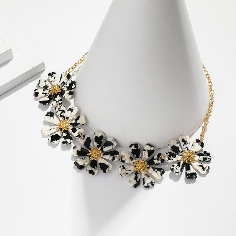 Colorful Leopard Short Necklace New Style Acetic Acid fashion jewelry necklaces