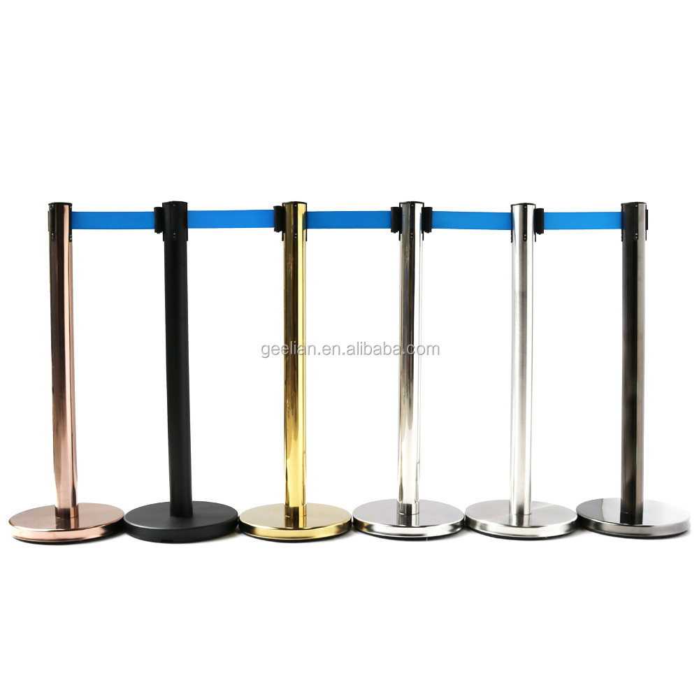 Wholesale Cheap Price Queue Stand Crowd Control Barrier VIP Pole Golden Color Rope Stanchion