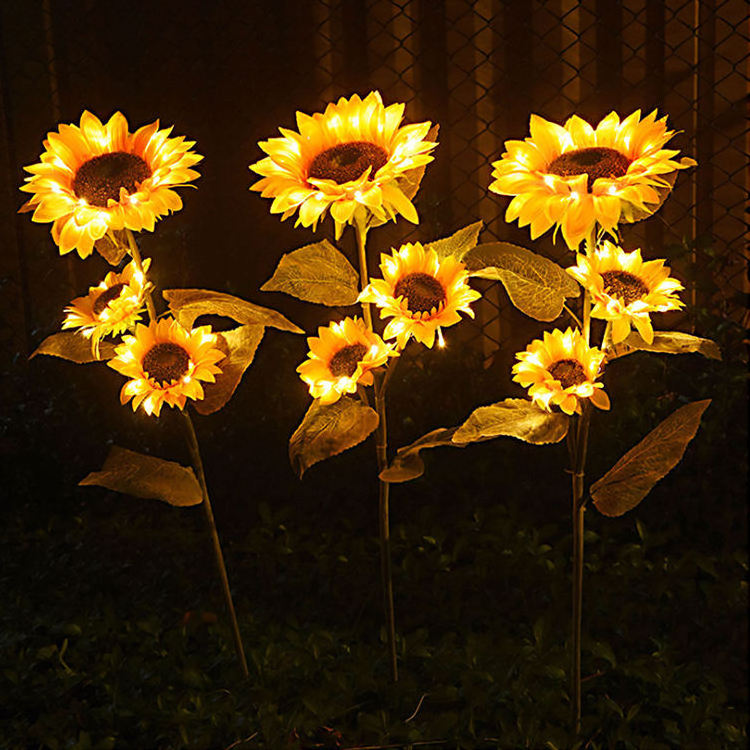 Modern Sunflower Flower Lamp Solar Powered Outdoor Garden Landscape Ground Lamp For Walkway Garden Lawn