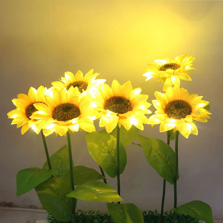 Modern Sunflower Flower Lamp Solar Powered Outdoor Garden Landscape Ground Lamp For Walkway Garden Lawn