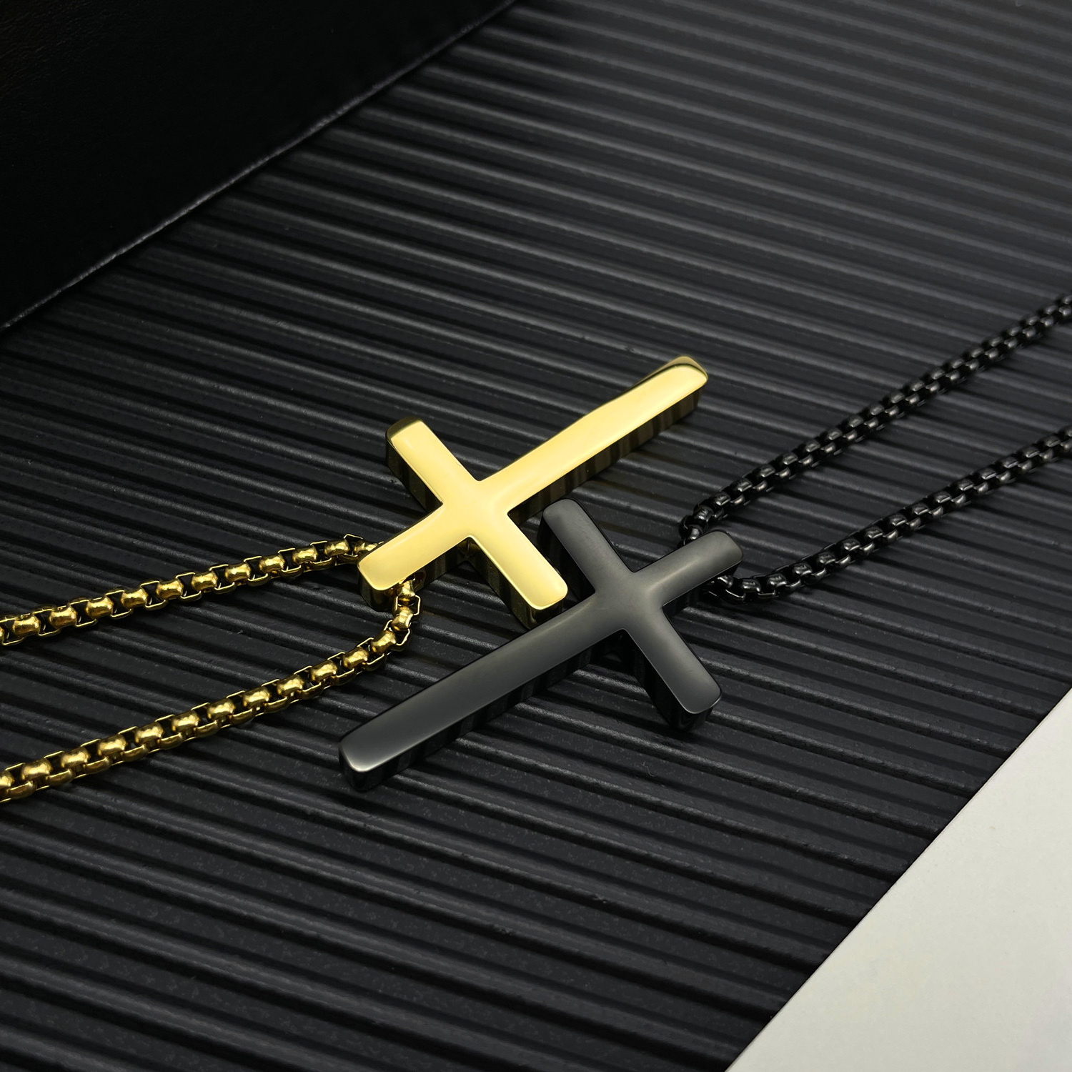 Hot 18K gold plated  Fashion  Jewelry  Wholesale Classic Charm Cross Stainless Steel Pendant Men's Necklaces