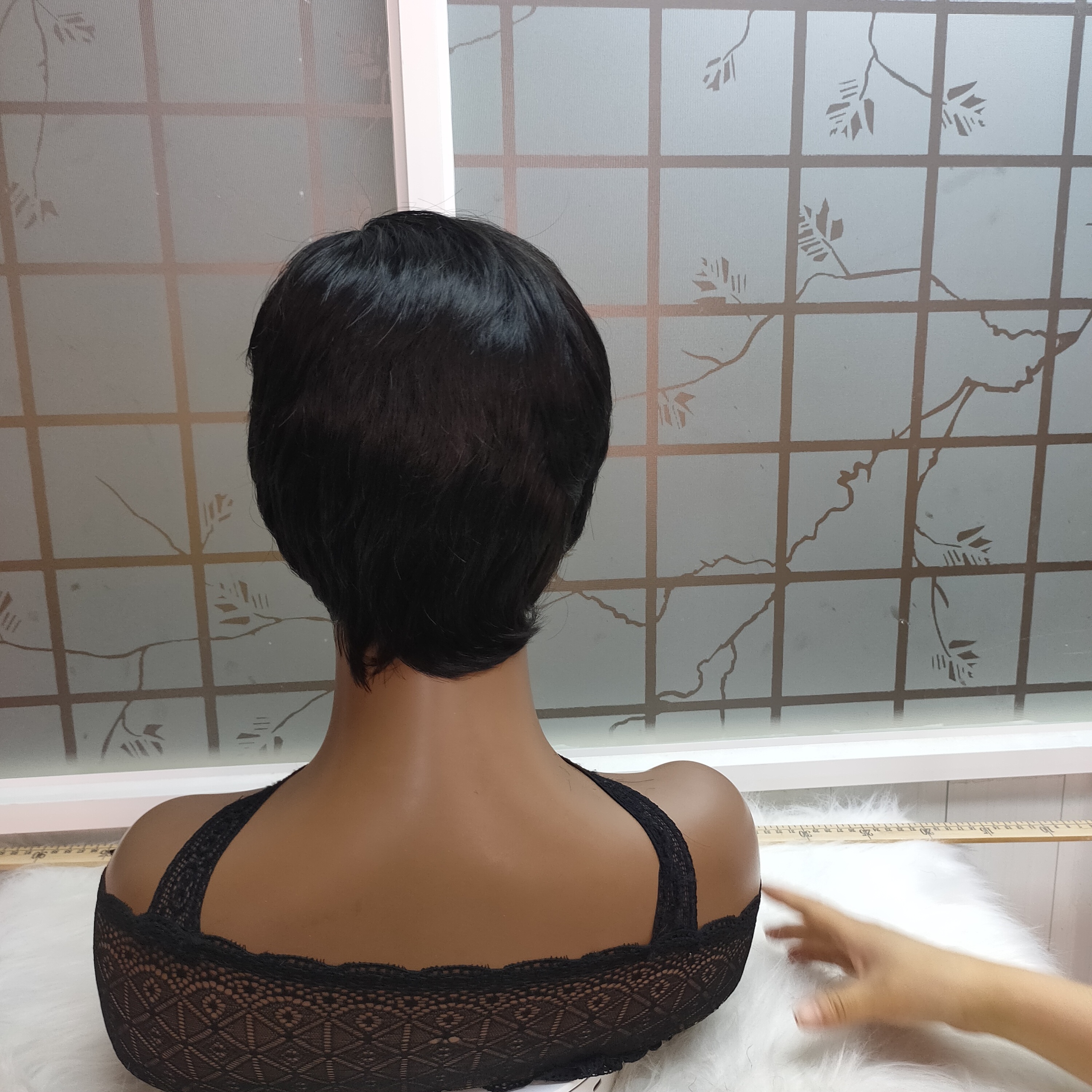 Wholesale Short Pixie Cut Human Hair Ladies Wigs for Black Women Machine Made Natural Cheap Glueless Non Lace Wigs Human Hair