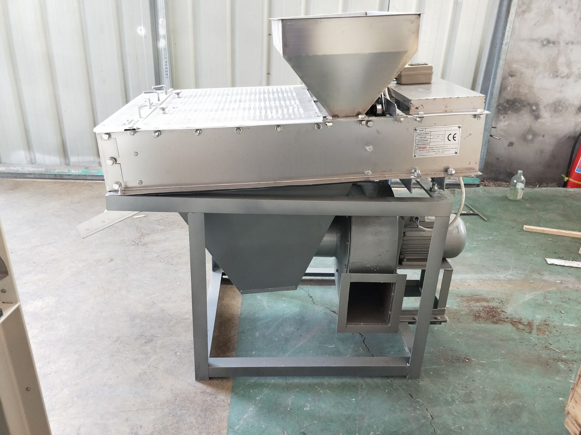 Peanut Shell Peeling Machine/ Groundnut Sheller Machine