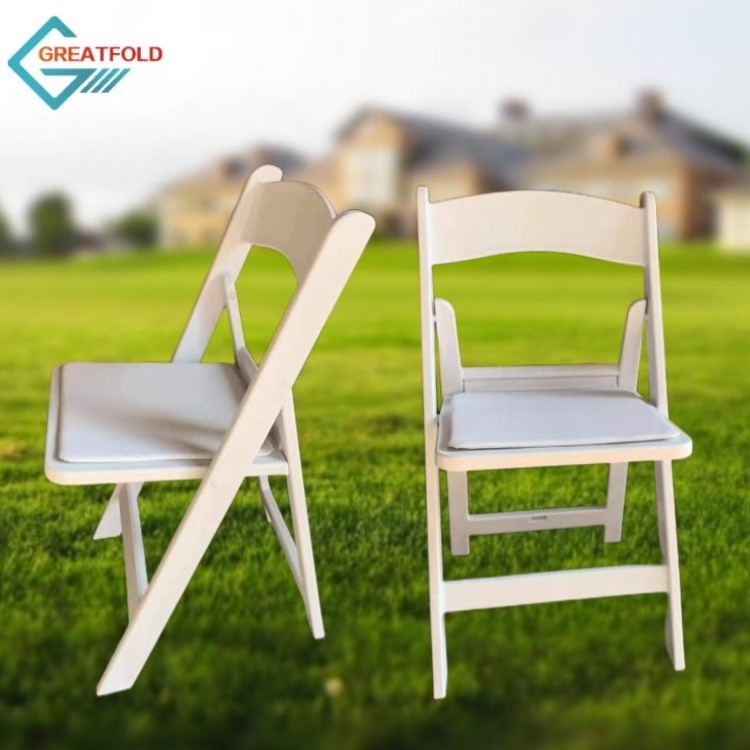 Portable Party Event White Resin folding kids white outdoor armless plastic stacking chair