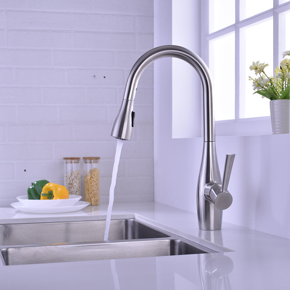 high quality 304 Stainless Steel pull down kitchen faucet with magnetic docking sprayer