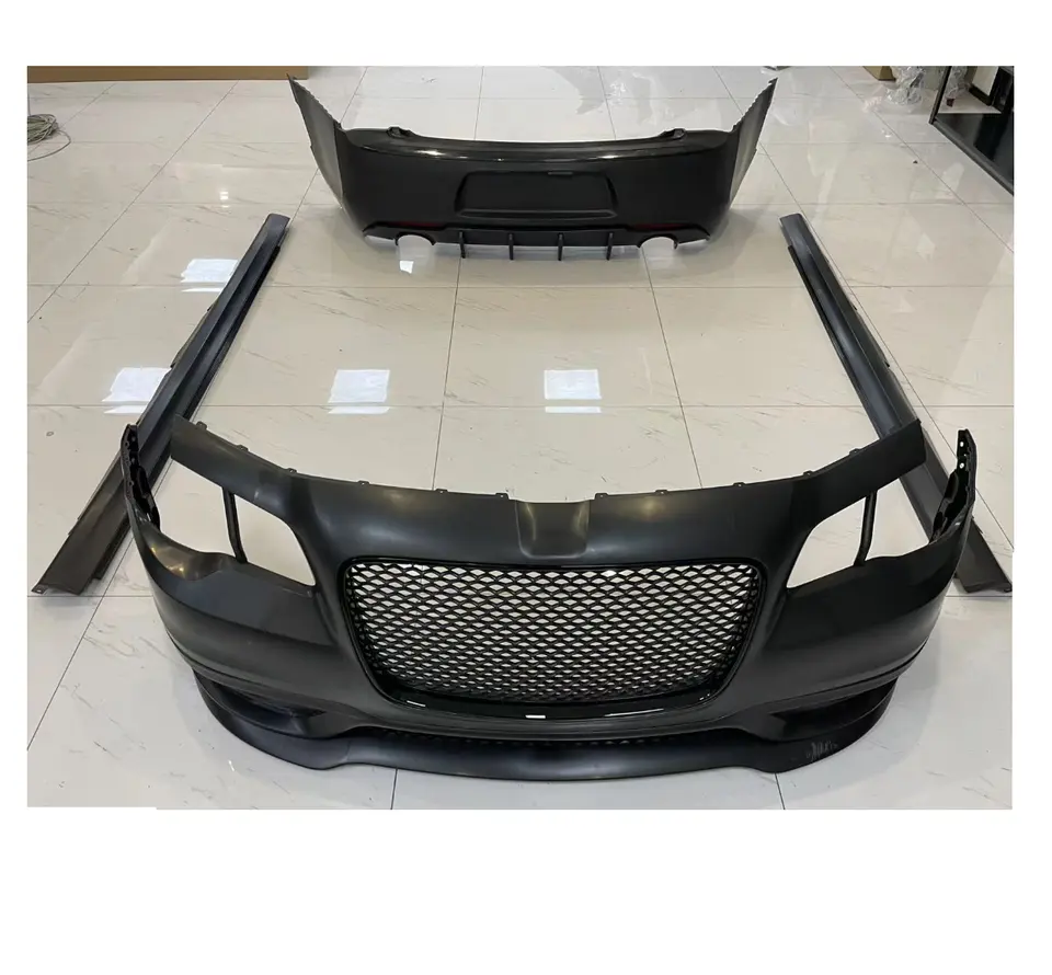 Car Conversion Bodykit SRT body Kits front bumper and side panels For Chrysler 300C 2012 -2022