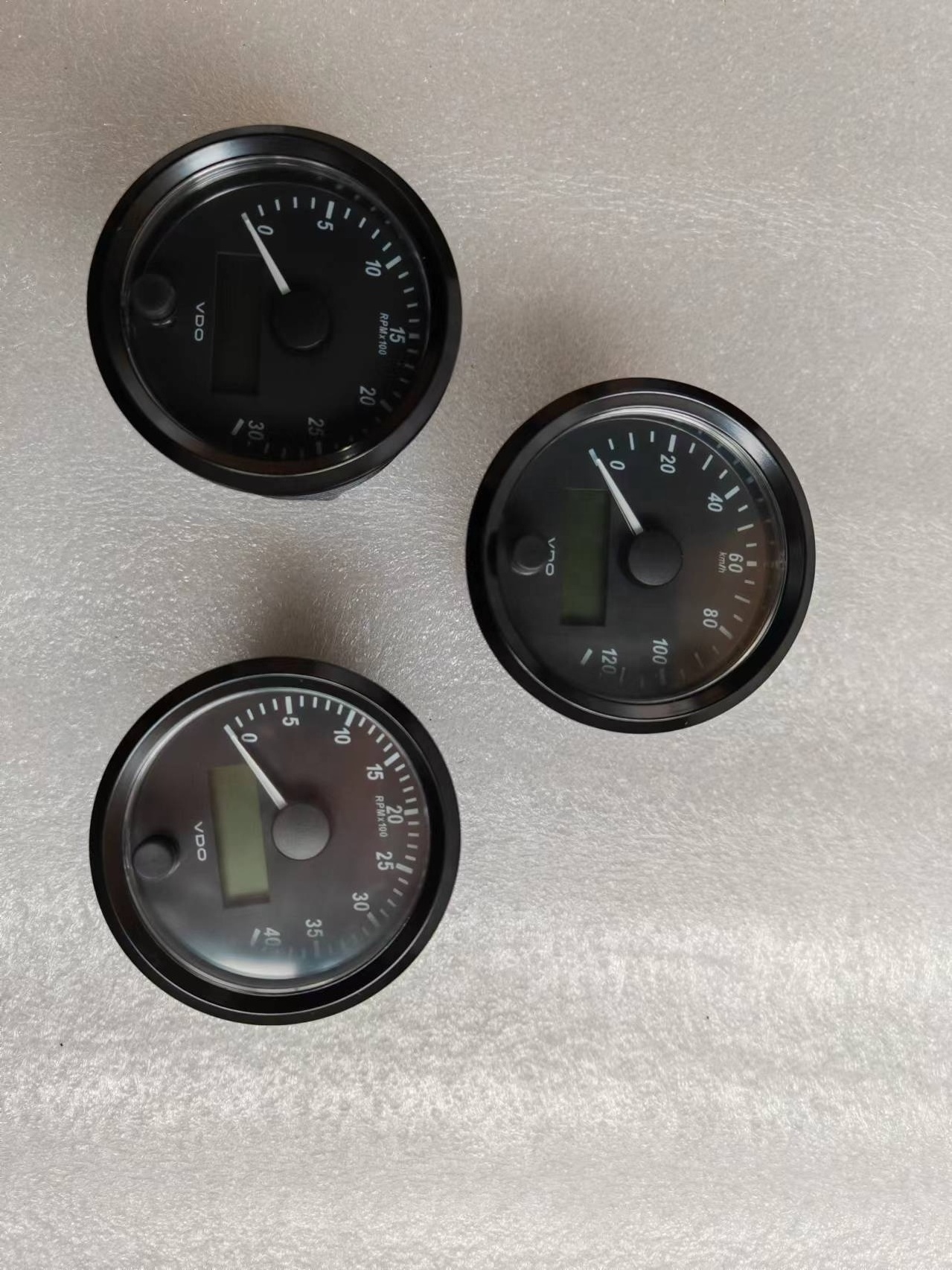 Genuine VDO Tachometer 4000rpm A2C3832990010 ( 333-035-011 new version) 0-4000 rpm tacho meter