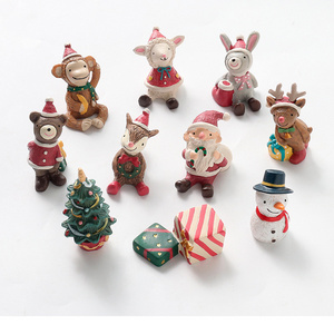 2020 READY TO SHIP RESIN CARTOON HOLIDAY CHRISTMAS XMAS TREE SANTA CLAUS SNOWMAN  MINI ANIMAL STATUES DECORATIVE PENDANT STATUES