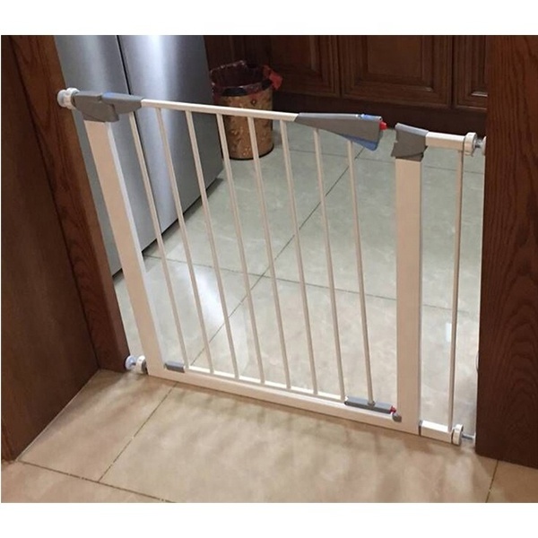 Wholesale high-quality pet safety gate with safety locks