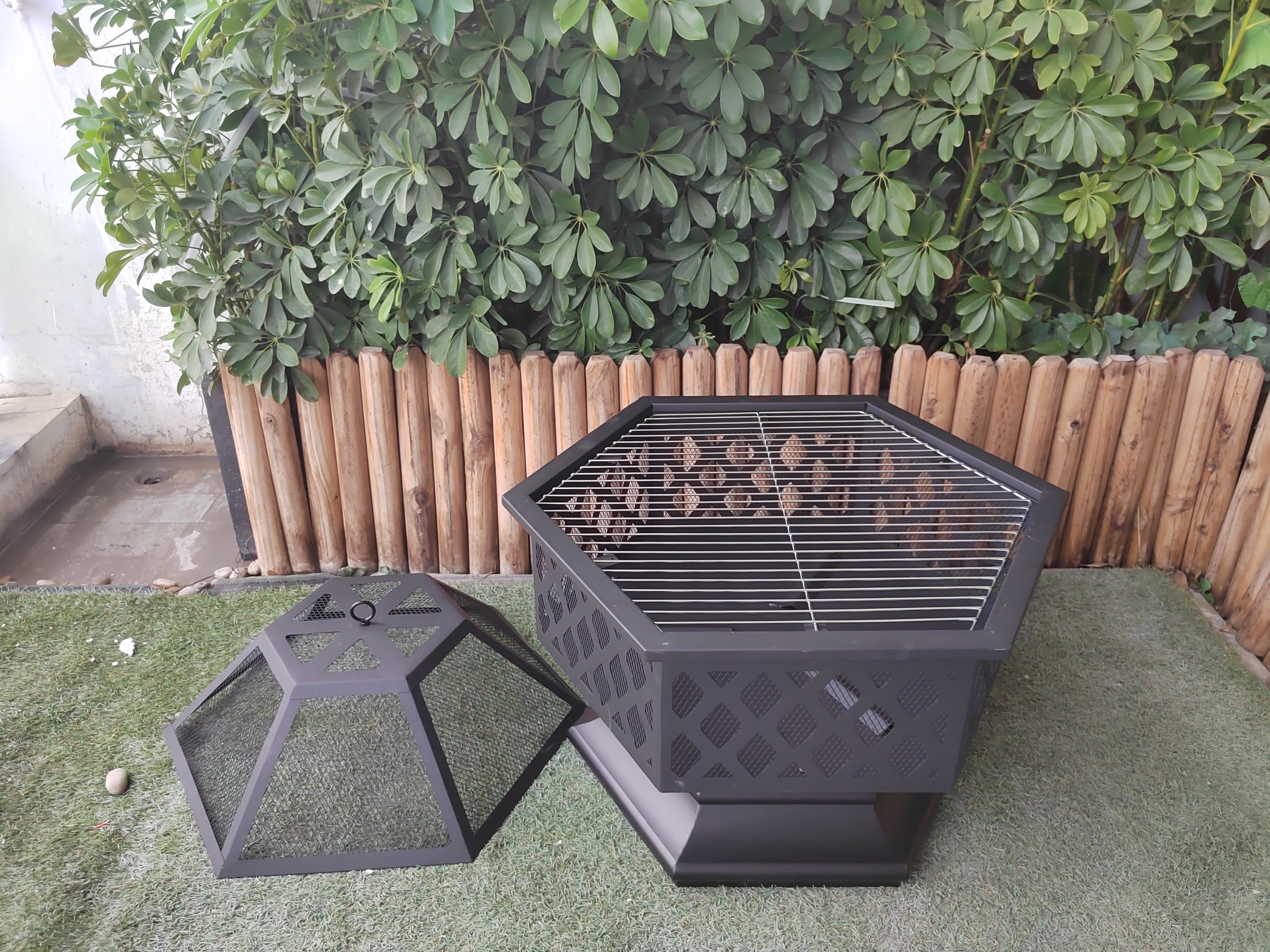 Factory Hot Selling Outdoor Heaters 24 Inch Bronze Steel Hexagon Outdoor Fire Pits