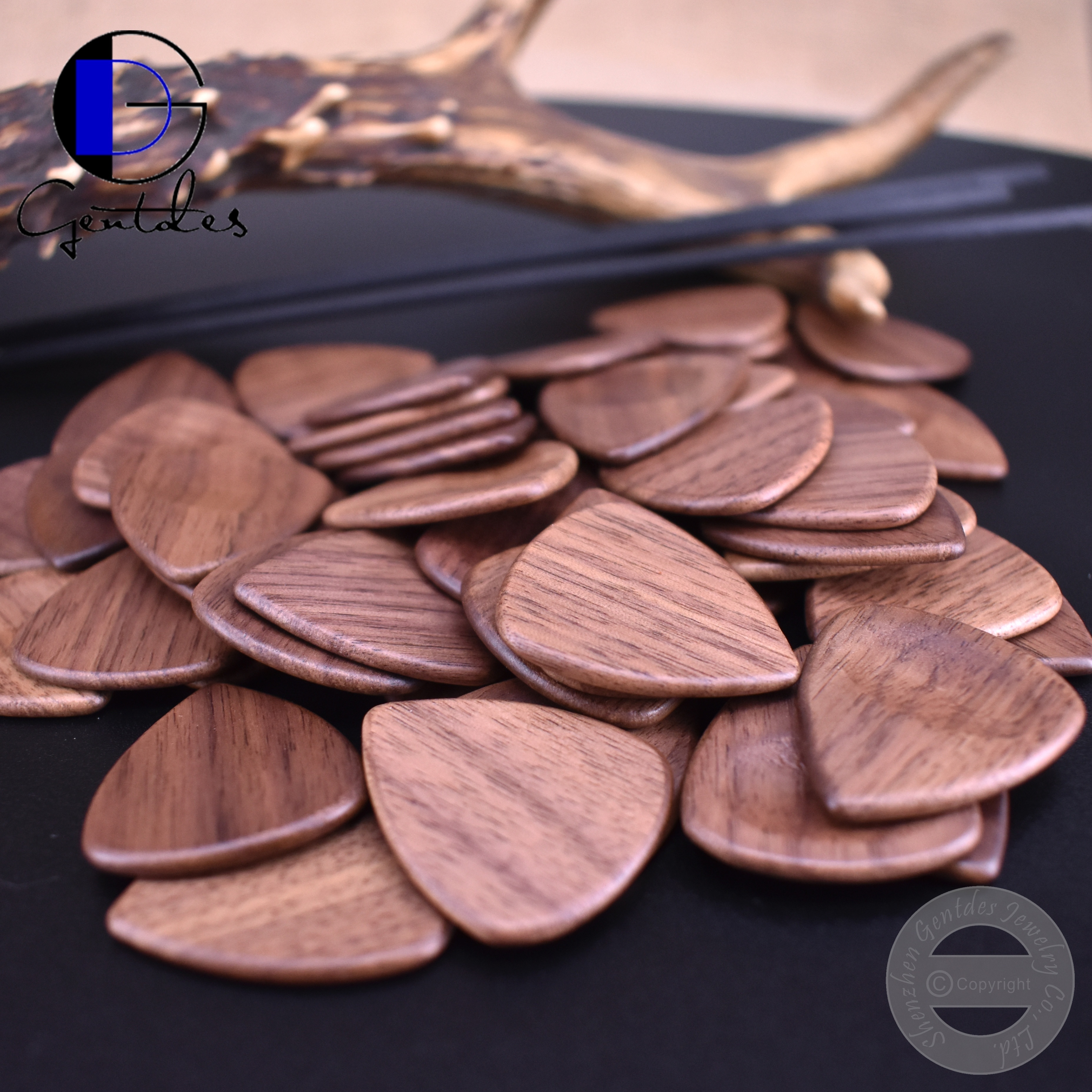 Gentdes Jewelry  Wood Guitar Pick Custom Logo Engrave