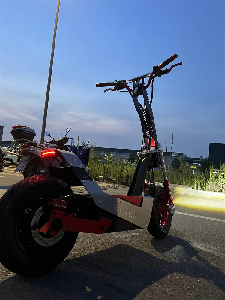 Racing 15000w QS 72V Electric Scooters High Speed 4000w Foldable Tubeless Fat Tire 30-50AH Battery blade gt scooter For Adults