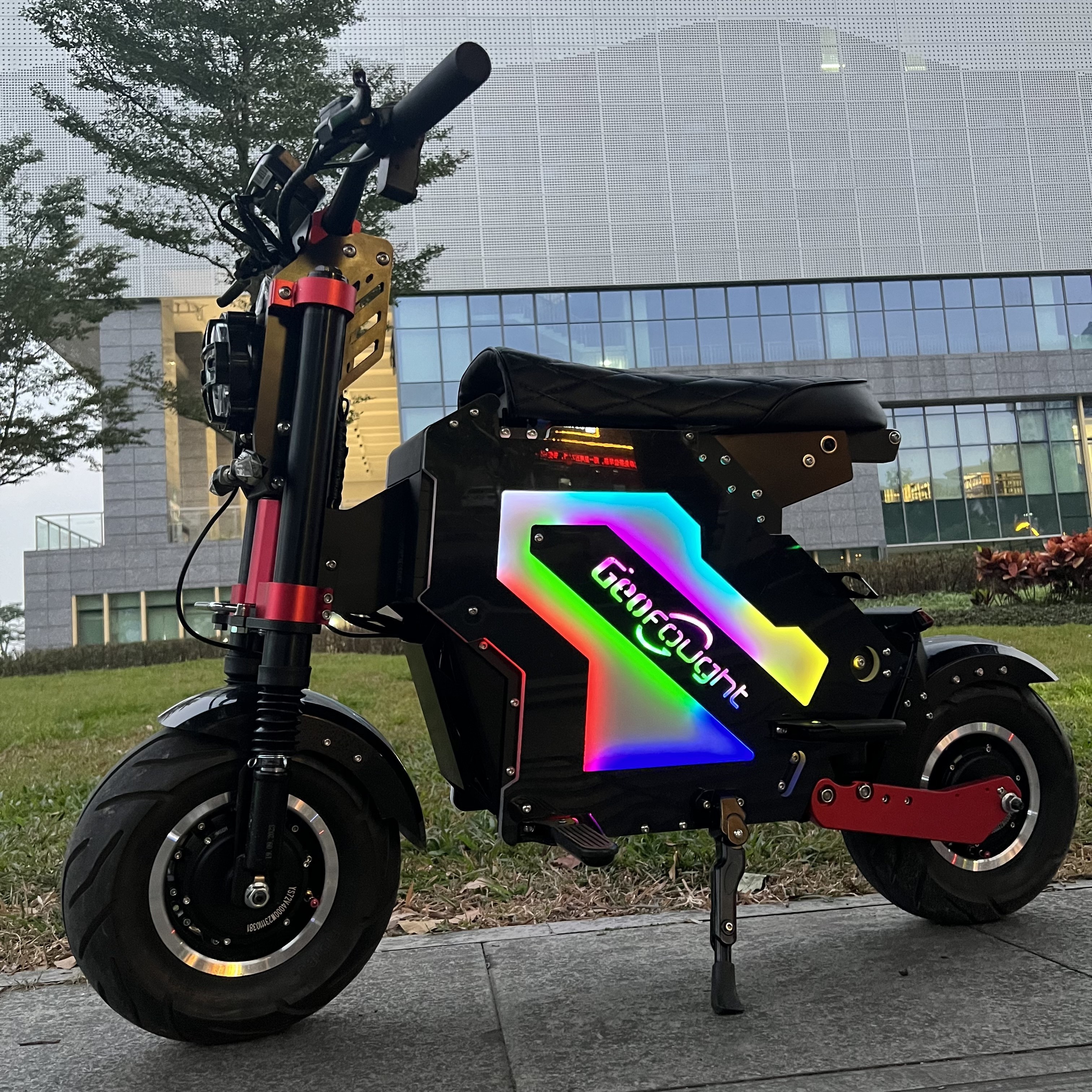 Geofought electric scooter 100km 14inch removable battery dual motor  72v 8000w long range e scooter with street legal