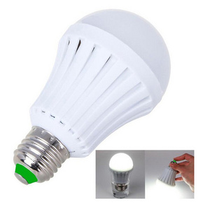 Outdoor High Power 12 Volt 9W 12W E27 B22 Base Emergency Rechargeable Led  Bulb