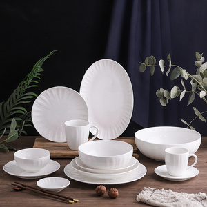 2023 New Design Nordic Style Soild Color White Ceramic Dinnerware Set For Hotel