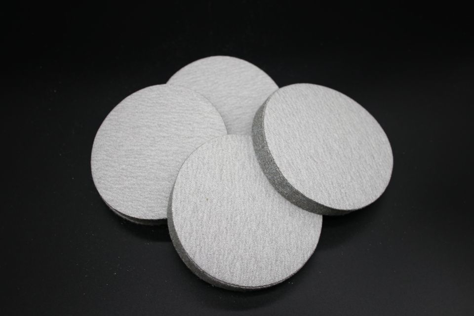 Wholesale customized 60-1000 models for polishing wood, metal, aluminum oxide, white round sandpaper